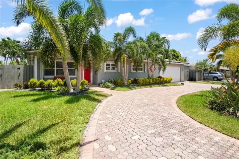 5220 NE 17th Ave, Fort Lauderdale, FL 33334