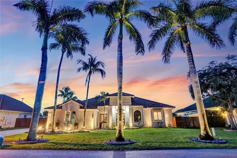6161 SW 20th St, Plantation, FL 33317