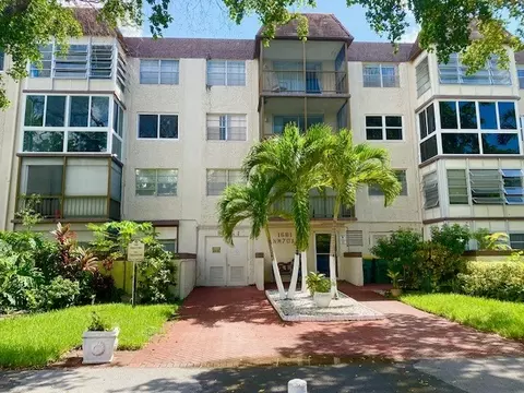 1681 NW 70th Ave #317, Plantation, FL 33313
