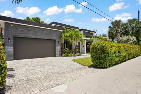 738 NE 17th Rd, Fort Lauderdale, FL 33304