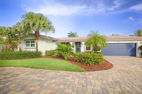 2030 NE 30th St, Lighthouse Point, FL 33064 photo 1
