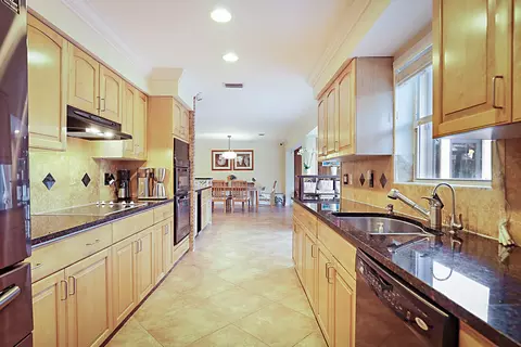 2030 NE 30th St, Lighthouse Point, FL 33064 photo 21