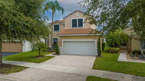 177 E Bayridge Dr, Weston, FL 33326