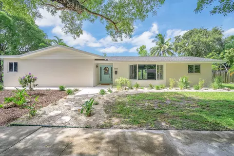 5560 SW 3rd Ct, Plantation, FL 33317