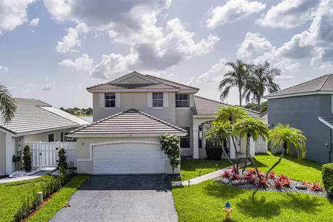 5240 NW 53rd Ave, Coconut Creek, FL 33073