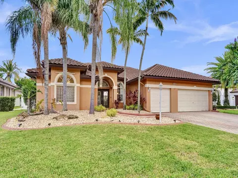 6783 Segovia Blvd, Fort Lauderdale, FL 33331