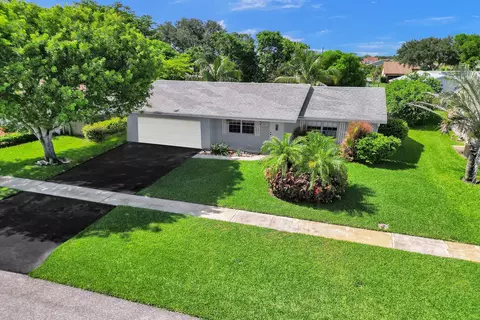 9695 Oregon Rd, Boca Raton, FL 33434