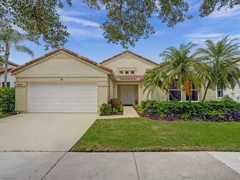 619 Carrington Dr, Weston, FL 33326