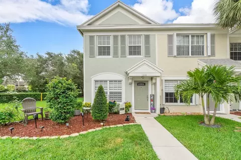 11010 Sand Dollar Ct, Tamarac, FL 33321