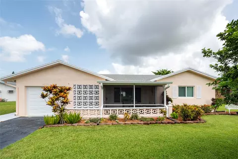 9509 NW 80th Ct, Tamarac, FL 33321