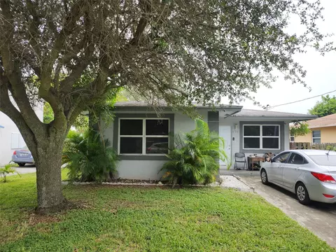 172 SW 5th Ct, Deerfield Beach, FL 33441