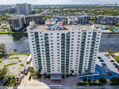 3000 S Ocean Dr #212, Hollywood, FL 33019