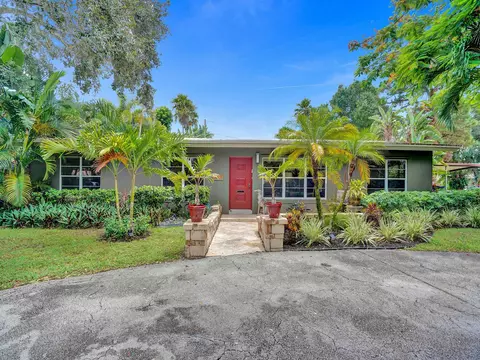 2824 NE 14th Ave, Wilton Manors, FL 33334