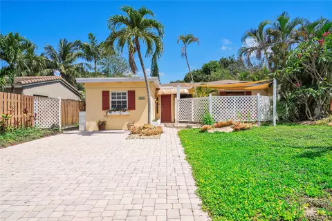 605 SW 12th Ct, Fort Lauderdale, FL 33315