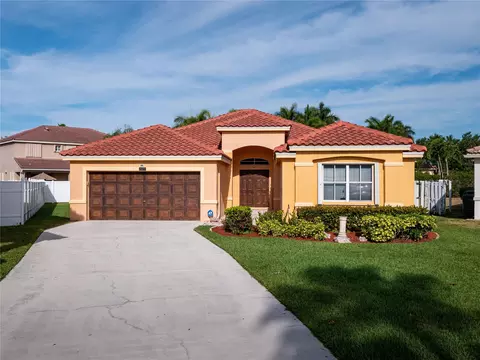 1577 Elm Grove Rd, Weston, FL 33327