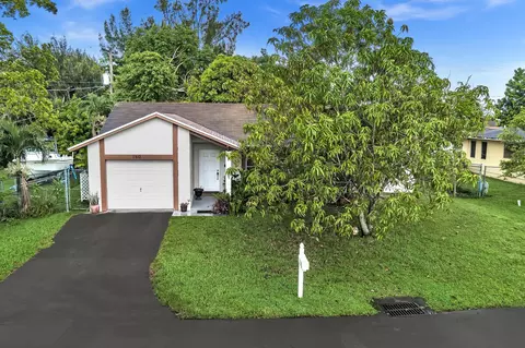 1910 SW 96th Ave, Miramar, FL 33025