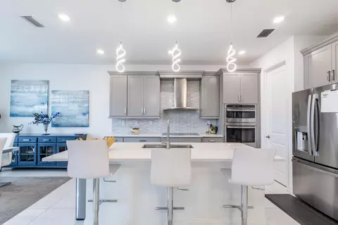 1110 Azul Ct, Deerfield Beach, FL 33064