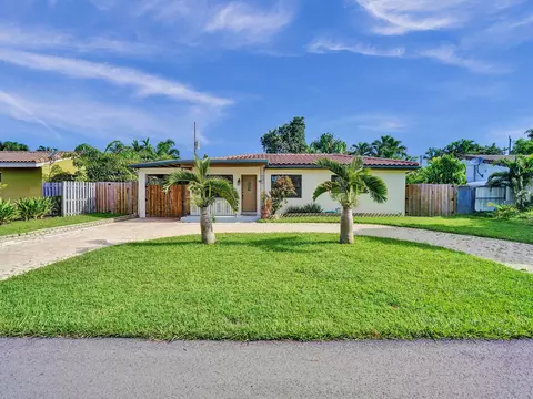1525 NE 27th St, Wilton Manors, FL 33334