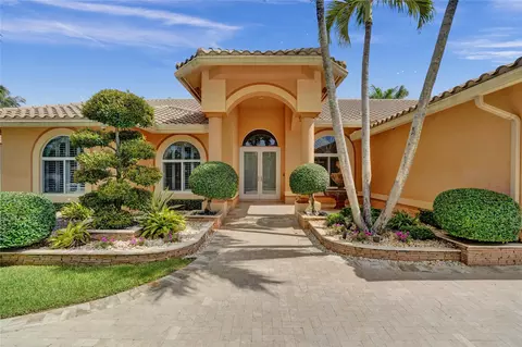 10857 NW 5th St, Plantation, FL 33324