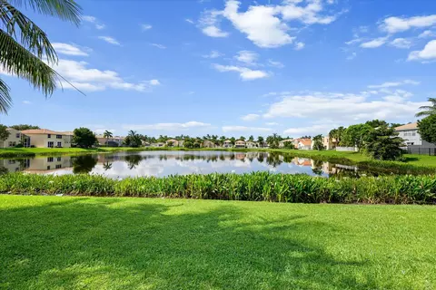 5064 Starblaze Dr, Greenacres, FL 33463