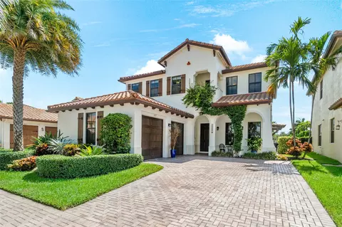 2657 NW 84th Way, Pembroke Pines, FL 33024