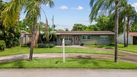 317 NW 27th St, Wilton Manors, FL 33311