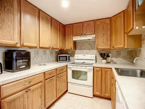 4344 NW 9th Ave #11-3A, Pompano Beach, FL 33064