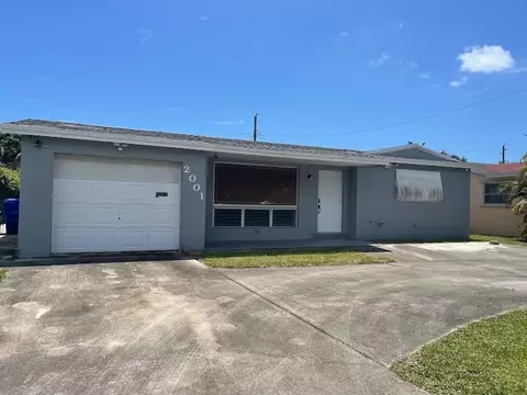 2001 N 31st Rd, Hollywood, FL 33021