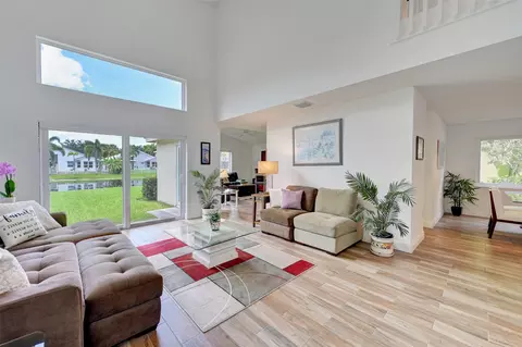 5380 NW 117th Ave, Coral Springs, FL 33076
