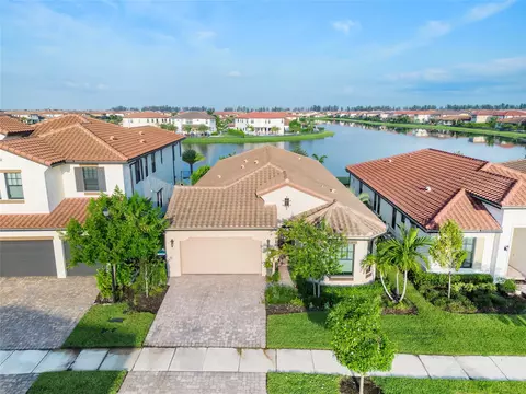 8785 E Baypoint Cir, Parkland, FL 33076