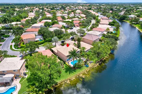 5017 NW 121st Dr, Coral Springs, FL 33076