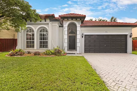 13866 SW 52nd St, Miramar, FL 33027