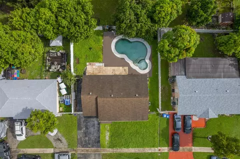 8241 SW 11th St, North Lauderdale, FL 33068