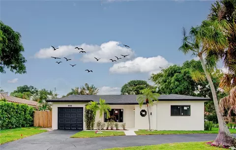 898 NW 7th St, Boca Raton, FL 33486