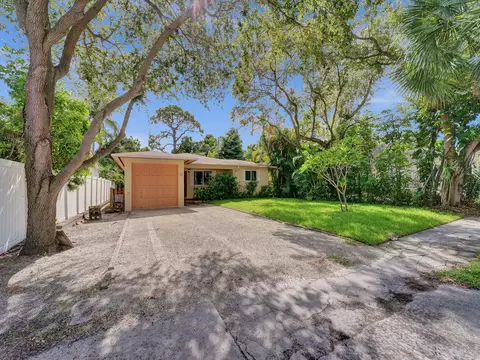 1132 SE 6 Ter, Fort Lauderdale, FL 33316