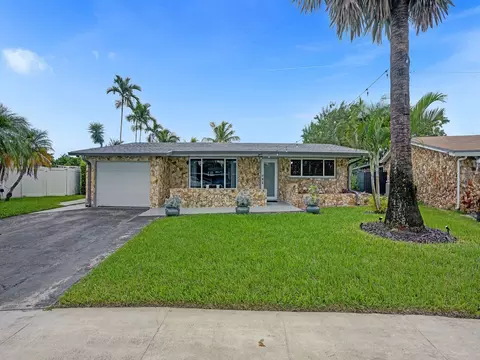 2470 NW 87th Ln, Sunrise, FL 33322