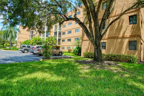 701 NW 19th St #112, Fort Lauderdale, FL 33311
