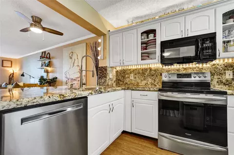 113 Lake Emerald Dr #407, Oakland Park, FL 33309