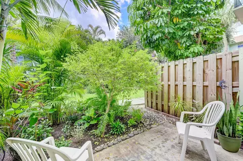 807 W Oakland Park Blvd #G5, Oakland Park, FL 33311