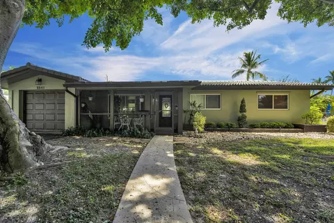 2241 NE 40th Ct, Lighthouse Point, FL 33064