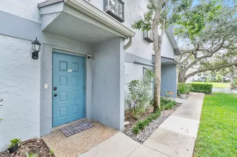 2725 S Oakland Forest Dr #102, Oakland Park, FL 33309