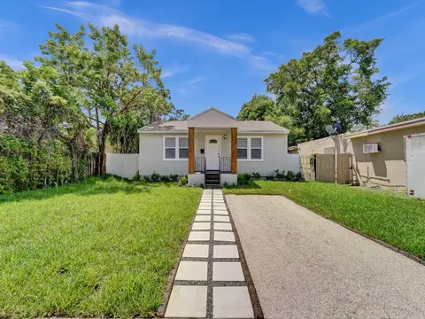 245 SW 6th St, Dania Beach, FL 33004