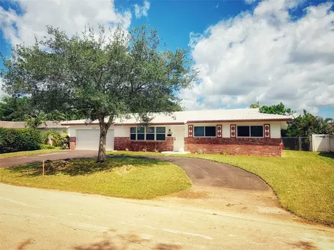 7603 NW 41st St, Coral Springs, FL 33065