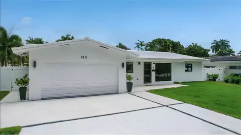 1911 NE 43rd St, Oakland Park, FL 33308