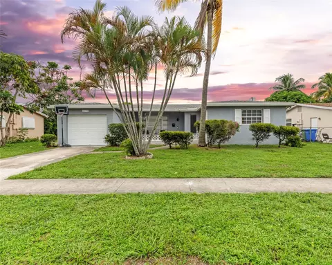 6593 NW 2nd St, Margate, FL 33063