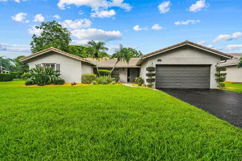 699 NW 100th Way, Coral Springs, FL 33071