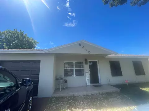 8240 SW 10th St, North Lauderdale, FL 33068