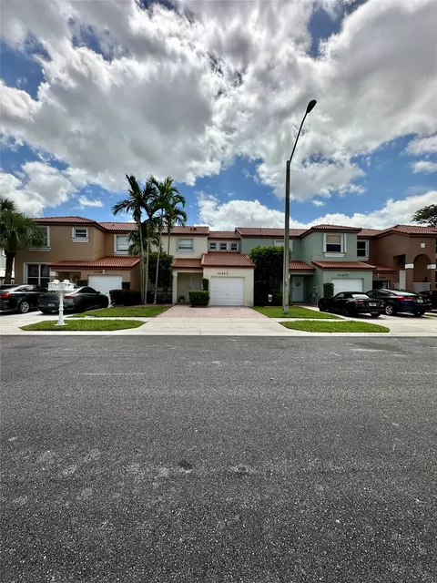 15132 NW 8th St, Pembroke Pines, FL 33028