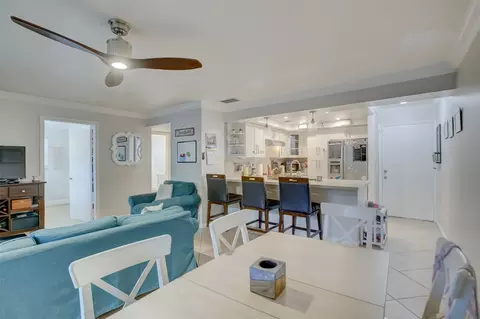 401 SE 10th St #107, Dania Beach, FL 33004