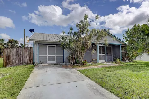810 SW Commonwealth Rd, Port Saint Lucie, FL 34953